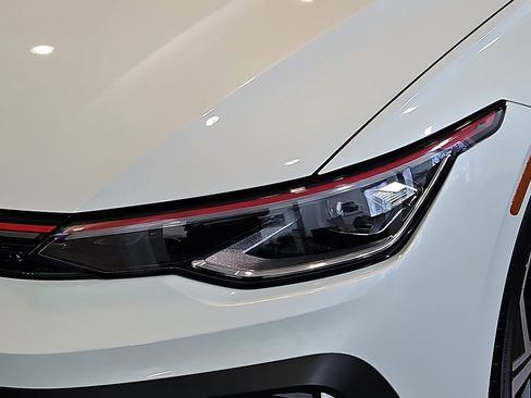 New 2026 Volkswagen GTI SE FWD image 16