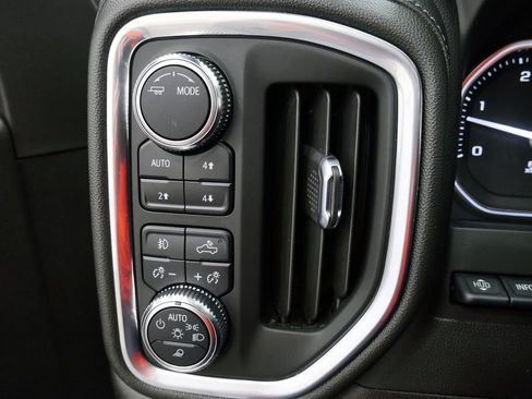Used 2022 GMC Sierra 2500 Denali w/ Denali Ultimate Package AWD/4WD image 26
