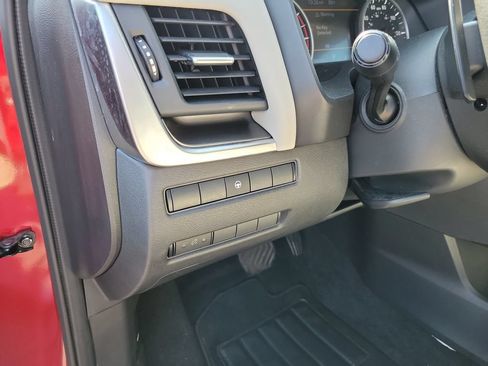 Used 2023 Nissan Rogue SV AWD/4WD image 23