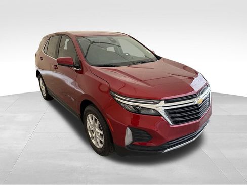 Used 2023 Chevrolet Equinox LT FWD image 5