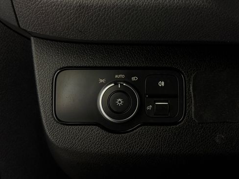 Used 2021 Mercedes-Benz Sprinter 2500 image 22