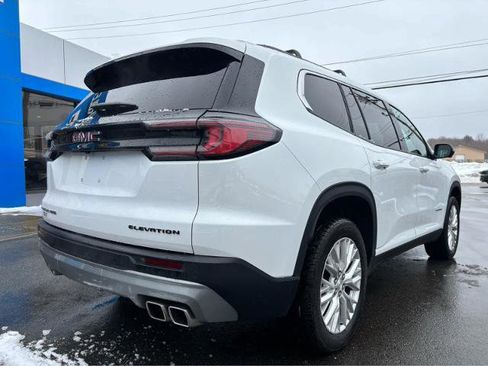 Used 2025 GMC Acadia Elevation w/ Elevation Premium Package image 10