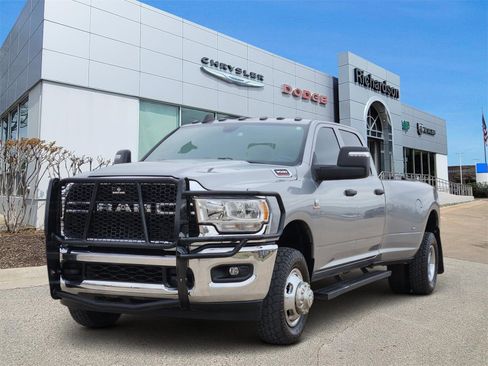 Certified 2023 RAM 3500 Tradesman w/ Chrome Appearance Group image 2