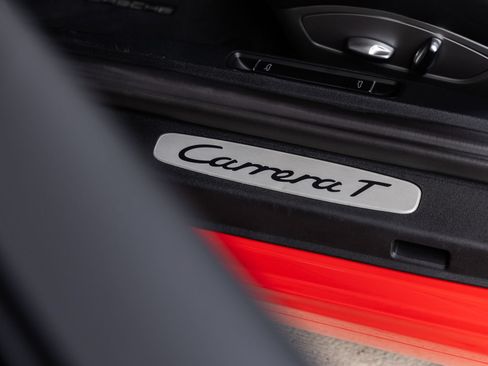 Certified 2019 Porsche 911 Carrera T RWD image 28