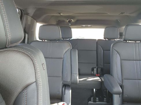 New 2026 Chevrolet Suburban High Country w/ Sun And Tow Package AWD/4WD image 20