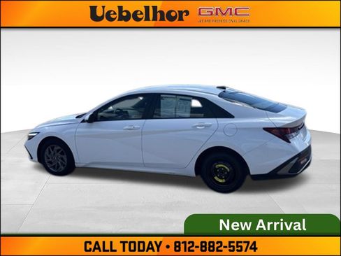 Used 2024 Hyundai Elantra SEL FWD image 7