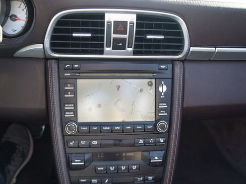 Used 2010 Porsche 911 Carrera 4S image 21