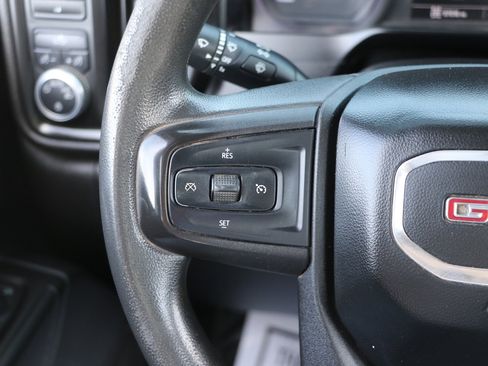 Used 2020 GMC Sierra 2500 4x4 Crew Cab w/ Convenience Package image 18