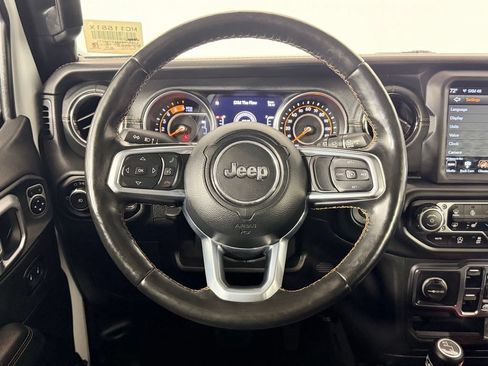 Used 2020 Jeep Wrangler Unlimited Sahara AWD/4WD image 15