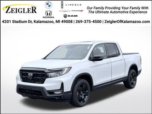 Used 2025 Honda Ridgeline Black Edition image 1
