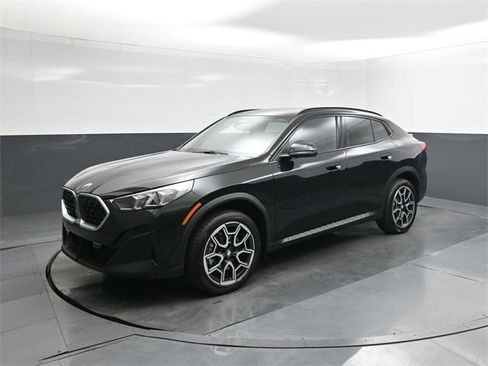 Certified 2025 BMW X2 xDrive28i w/ Premium Package image 34