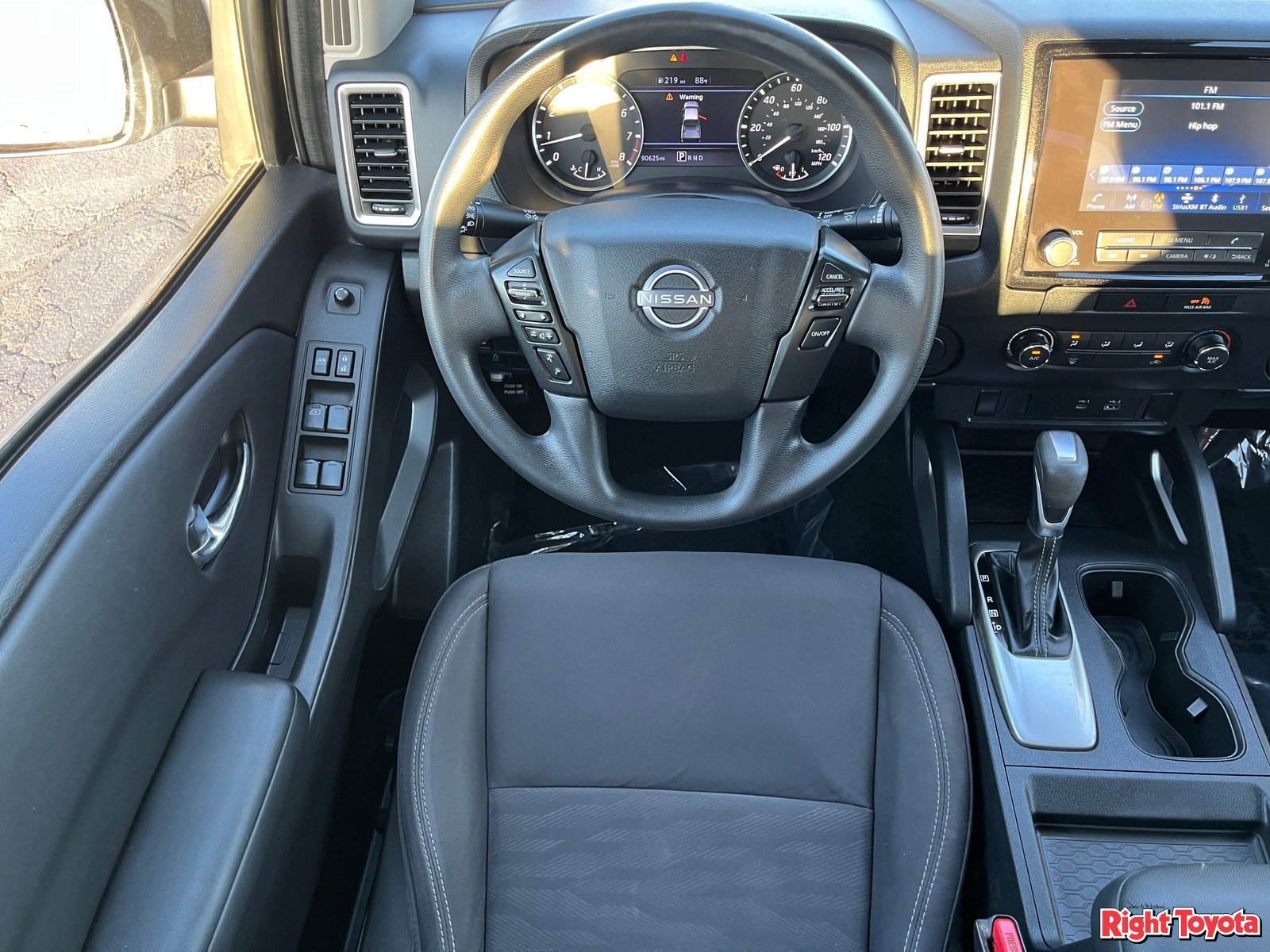 Used 2022 Nissan Frontier SV RWD image 16