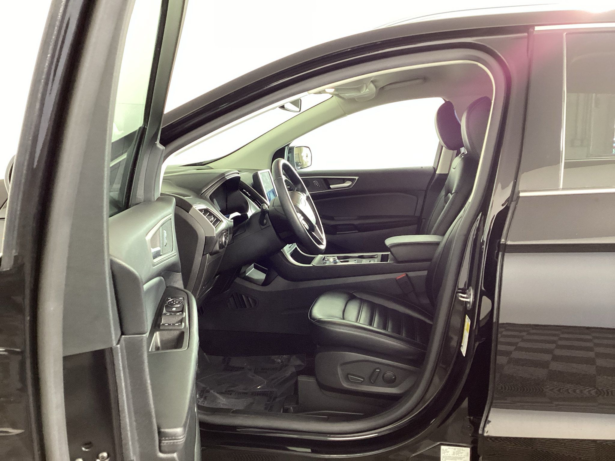 Used 2024 Ford Edge SEL w/ Convenience Package AWD/4WD image 15