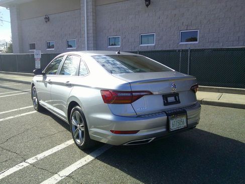 Used 2019 Volkswagen Jetta R-Line image 18