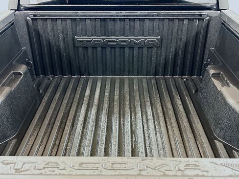 Used 2025 Toyota Tacoma SR5 image 21