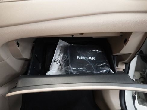 Used 2019 Nissan Rogue SV AWD/4WD image 37