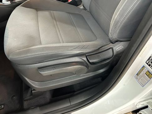 Used 2017 Kia Sorento AWD image 11