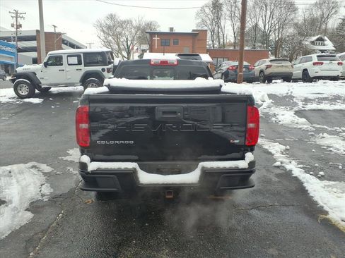 Used 2022 Chevrolet Colorado LT w/ LT Convenience Package image 6