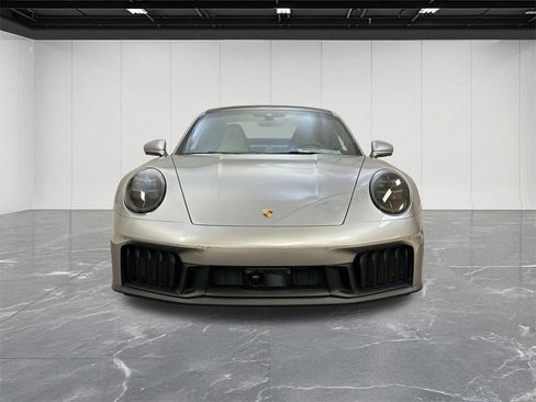 Used 2025 Porsche 911 Carrera GTS image 11