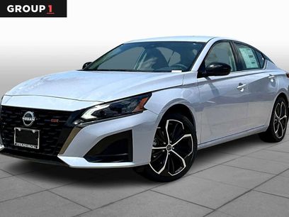 New 2025 Nissan Altima 2.5 SR