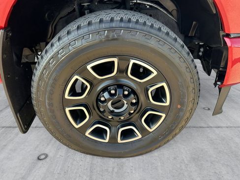 Used 2024 Ford F250 Platinum AWD/4WD image 8