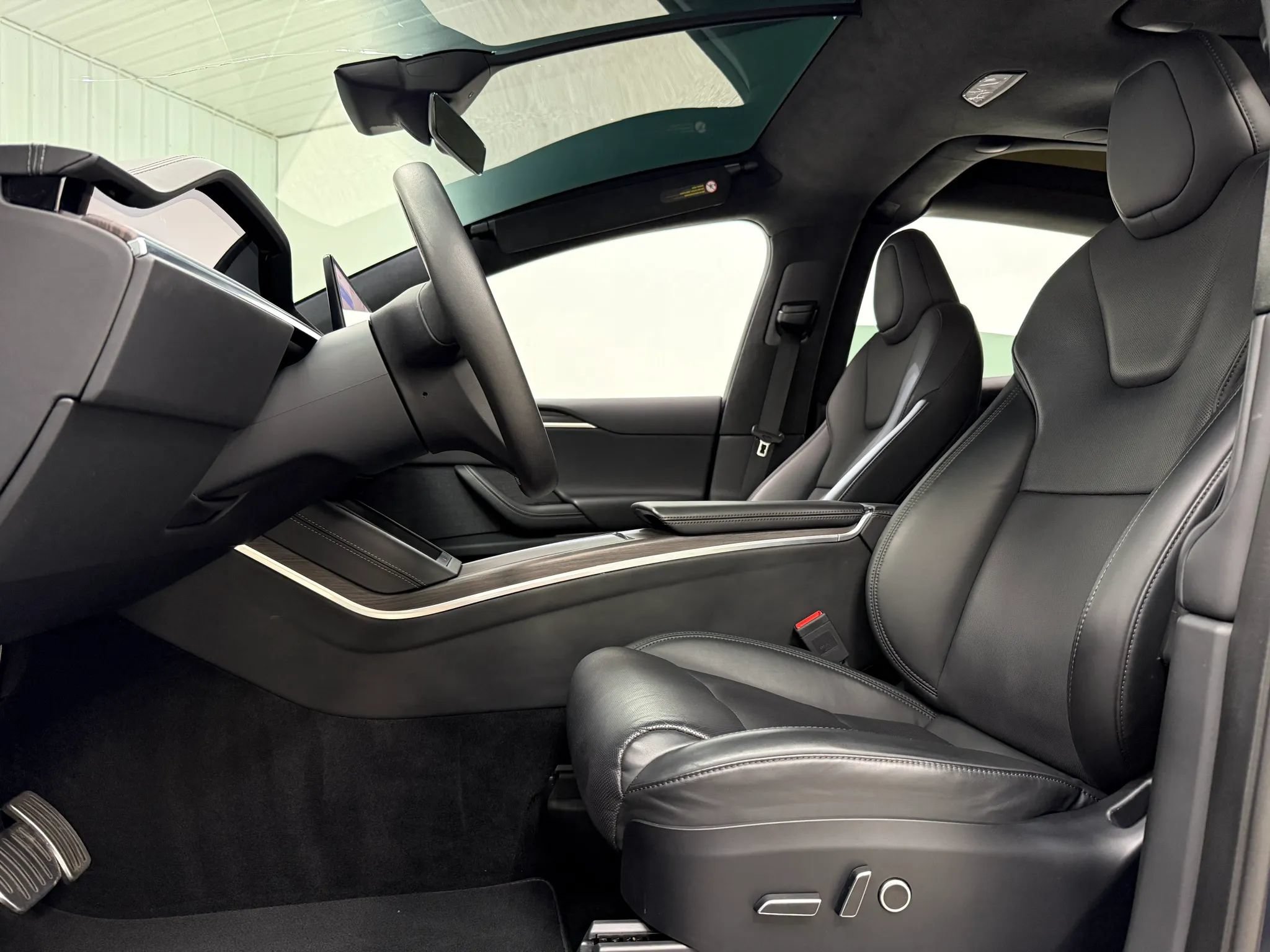Used 2024 Tesla Model X AWD/4WD image 15