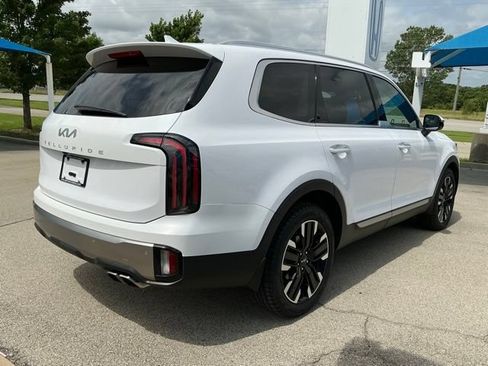 Used 2025 Kia Telluride SX w/ SX Captain's Chair Package FWD image 3