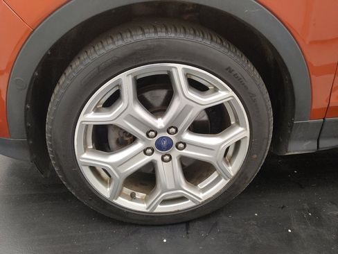 Used 2019 Ford Escape Titanium AWD/4WD image 31