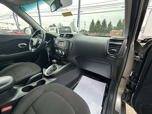 Used 2015 Kia Soul image 17