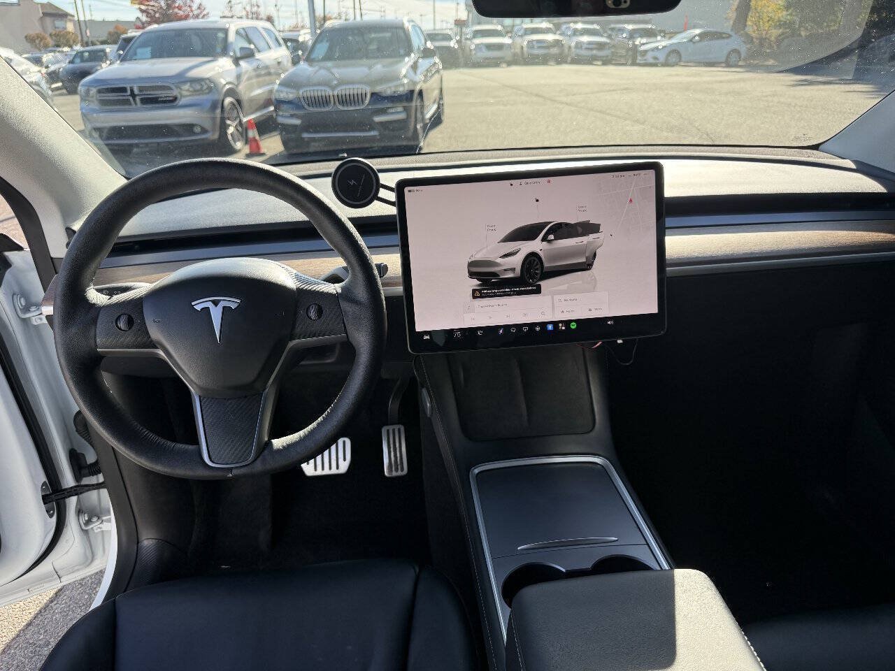 Used 2022 Tesla Model Y Long Range AWD/4WD image 22