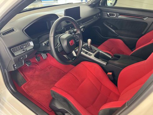 Certified 2025 Honda Civic Type R image 9