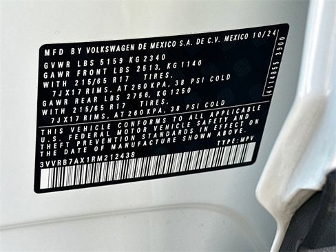 Certified 2024 Volkswagen Tiguan S image 37