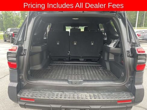 Used 2026 Toyota 4Runner SR5 AWD/4WD image 14