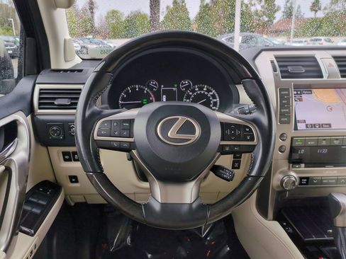Used 2020 Lexus GX 460 Premium image 17