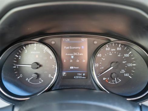 Used 2022 Nissan Rogue Sport SL w/ Premium Package image 25