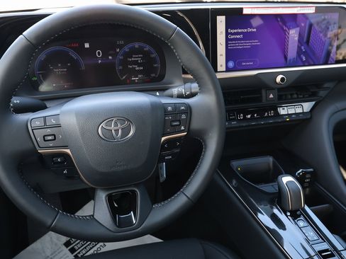 New 2026 Toyota Crown XLE image 17