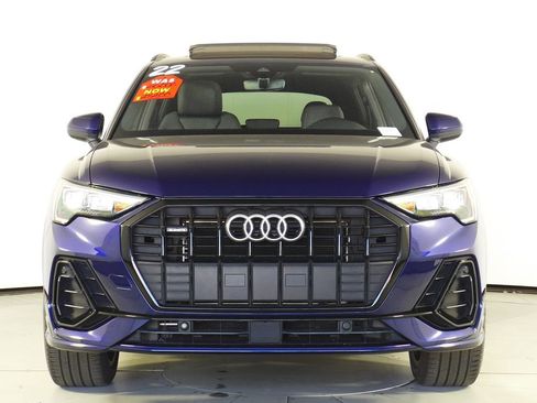 Used 2022 Audi Q3 2.0T Premium w/ Black Optic Sport Package image 3