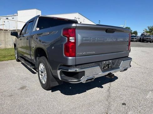 Used 2021 Chevrolet Silverado 1500 LT w/ Z71 Off-Road Package AWD/4WD image 4