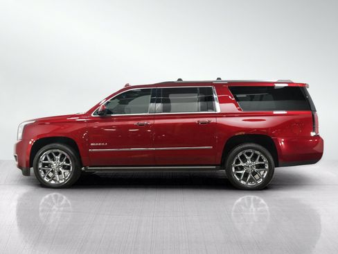 Used 2015 GMC Yukon XL Denali w/ Premium Package AWD/4WD image 2
