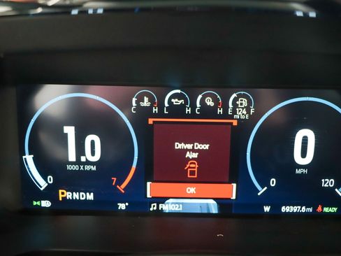 Used 2022 Ford F150 Lariat w/ Equipment Group 502A High AWD/4WD image 16