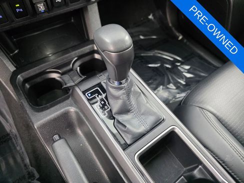 Used 2023 Toyota Tacoma TRD Off-Road w/ TRD Premium Off Road Package AWD/4WD image 25