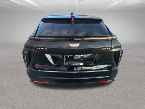 Certified 2025 Cadillac Lyriq Luxury image 7