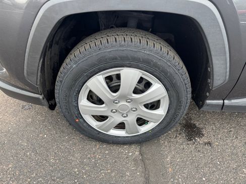 Certified 2023 Toyota RAV4 LE image 26