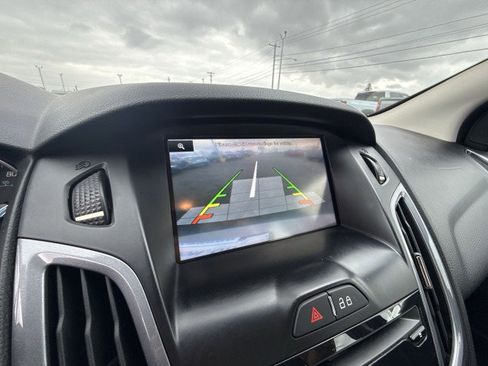 Used 2013 Ford Focus Titanium w/ Titanium Handling Pkg image 22