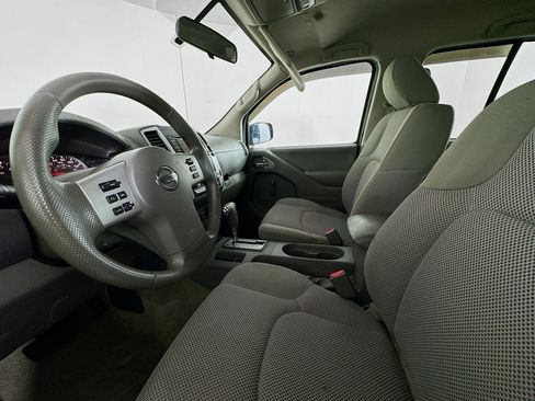 Used 2018 Nissan Frontier S RWD image 19