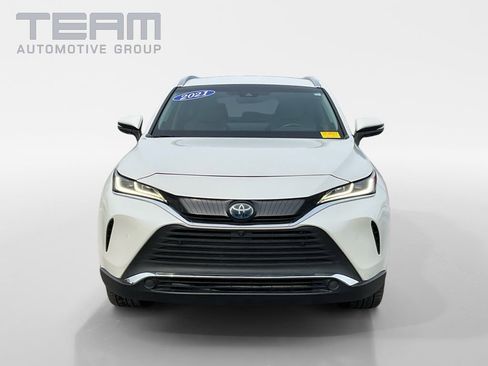 Used 2021 Toyota Venza Limited image 2