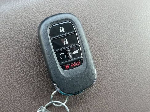 Used 2023 Honda Pilot Elite image 31