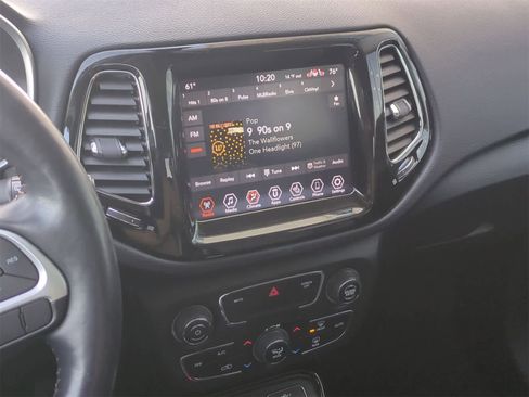 Used 2020 Jeep Compass Limited image 26