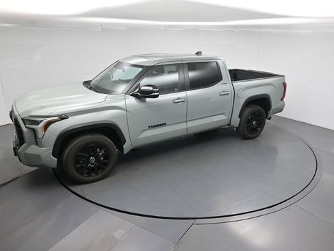 Used 2024 Toyota Tundra Limited image 47