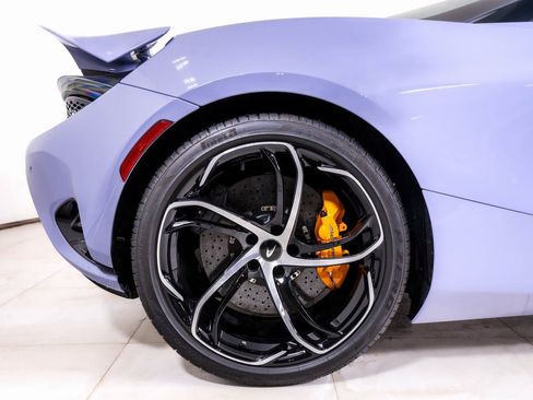 Used 2025 McLaren 750S Spider RWD image 20